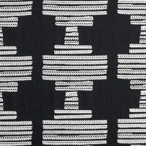 Bw1010 Black / White Voile Fabric