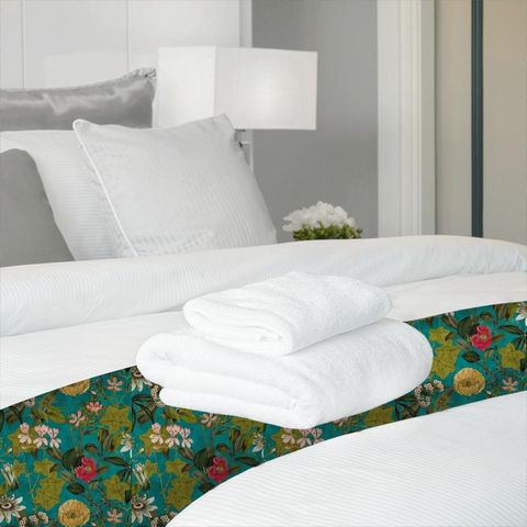 Passiflora Kingfisher Bed Runner