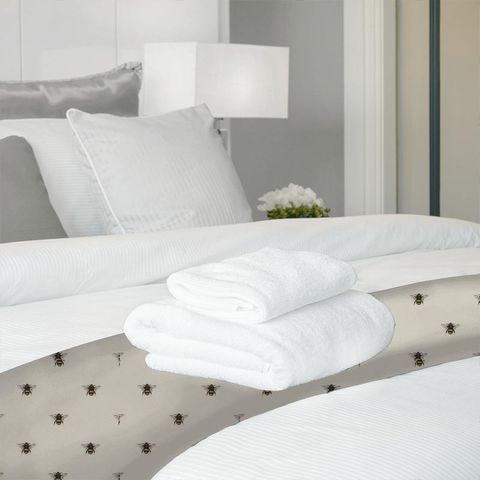 Abeja Ivory Bed Runner