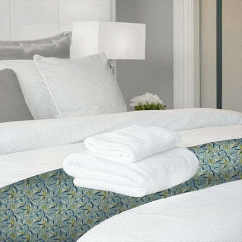 Ventura Oasis Bed Runner