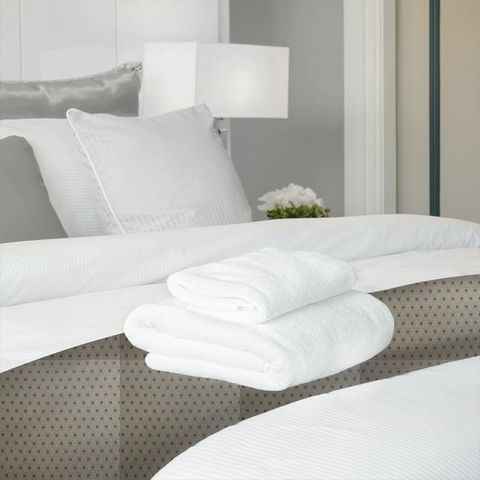 Moda Jade Bed Runner