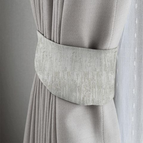 Rosie Ivory Tieback
