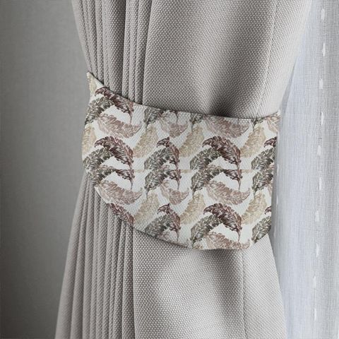 Snug Blush Tieback