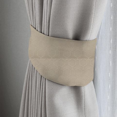 Hepburn Sandstone Tieback