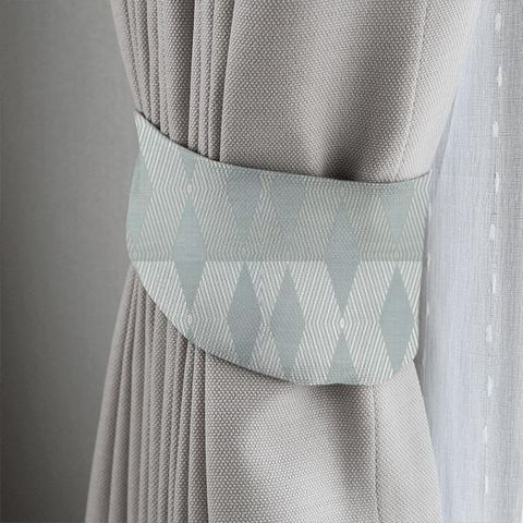 Balance Duck Egg Tieback