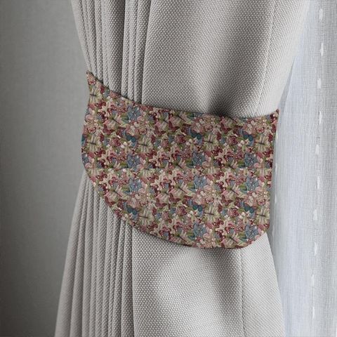 Botanist Garnet Tieback