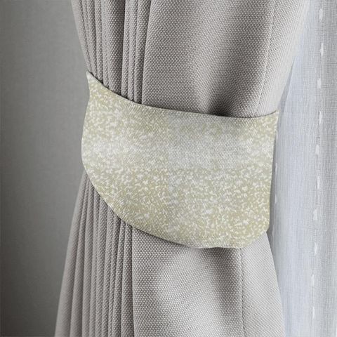 Pharaoh Mole Tieback