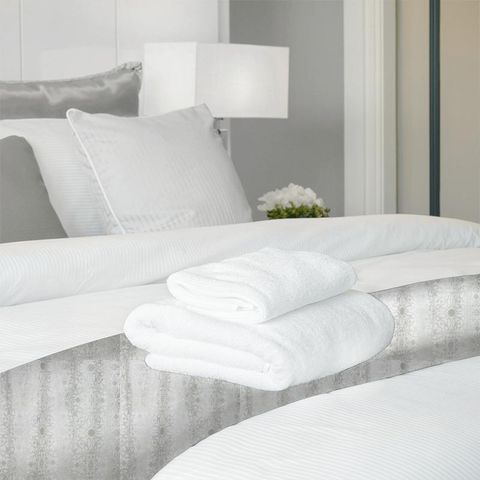 Pure Net Ceiling Applique Paper White Bed Runner