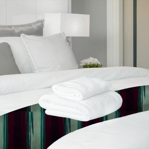 Amazilia Velvets Lagoon / Raspberry / Loganberry Bed Runner