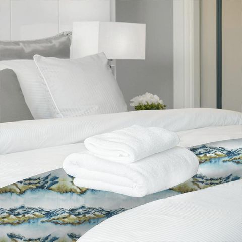 Kailani Lagoon/Linden Bed Runner