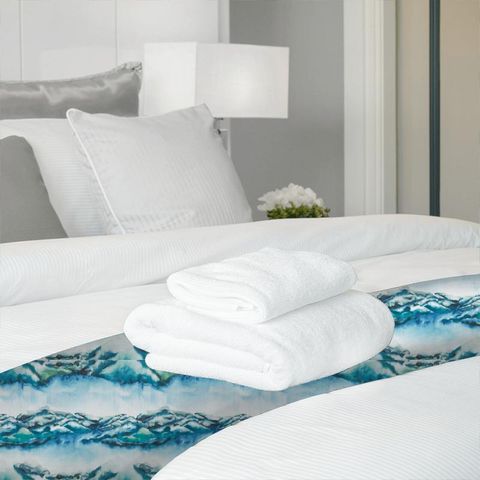 Kailani Marine/Lime Bed Runner