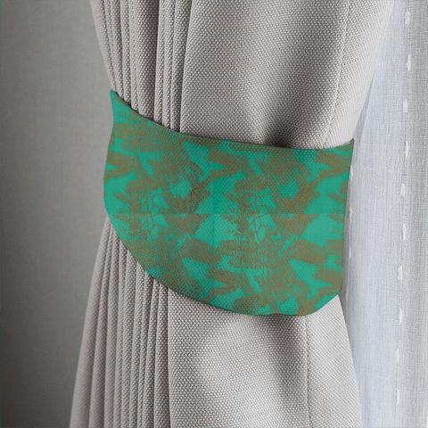 Extravagance Emerald Tieback