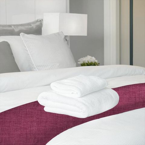 Omega Petunia Bed Runner