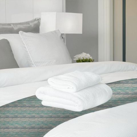 Strato Aqua/Marine Bed Runner