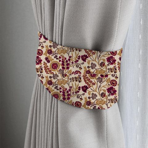 Hardwick Crewel Antique Gold/Cinnabar Tieback