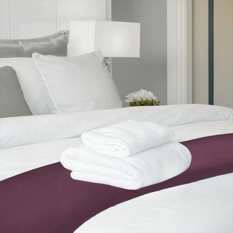 Linara Currant Bed Runner