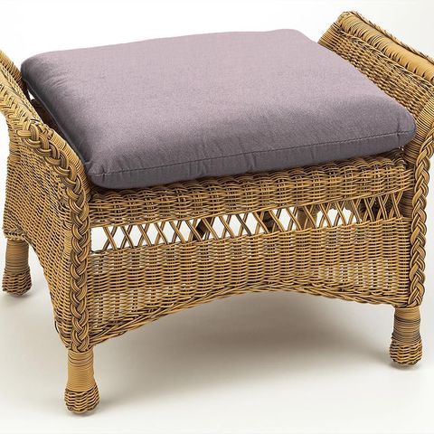 Linara Sweet Pea Box Cushion