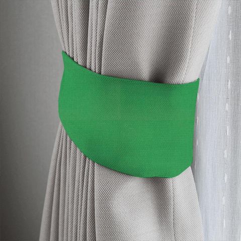 Linara Emerald Tieback