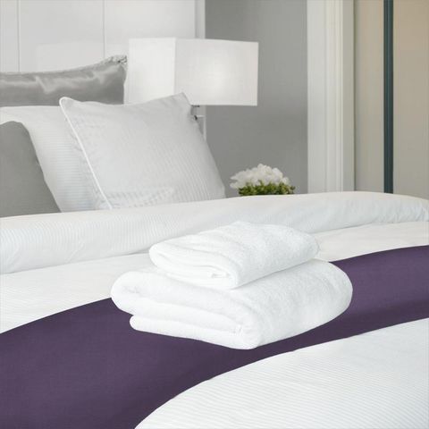 Linara Anemone Bed Runner