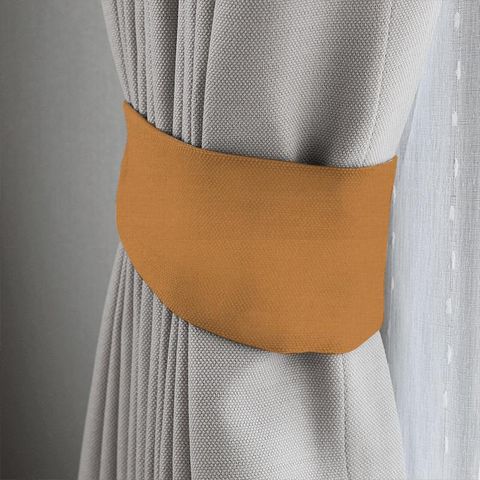 Linara Day Lily Tieback