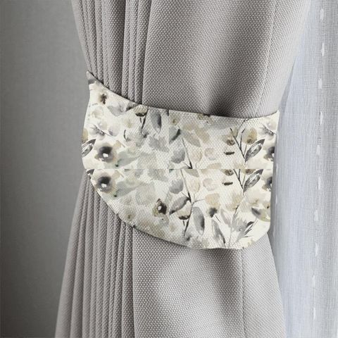 Mariola Quartz Tieback