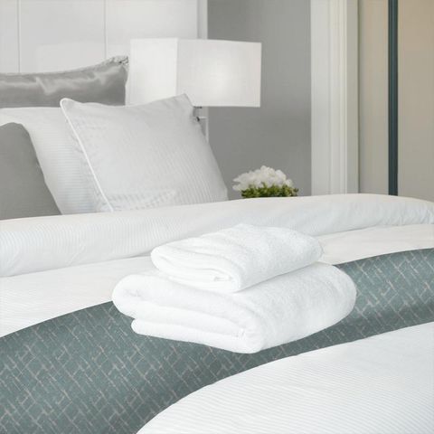 Ives Water Bed Runner
