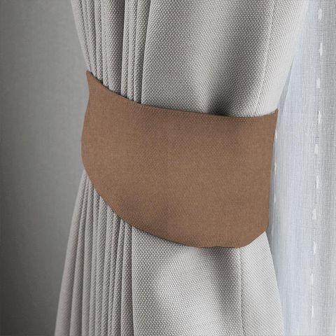 Corris Pecan Tieback