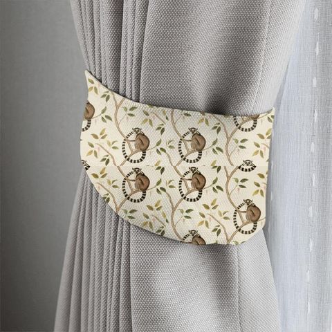 Ringtailed Lemur Olive Tieback