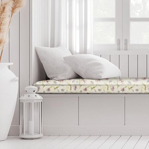 Tulipa Soft Red Box Cushion