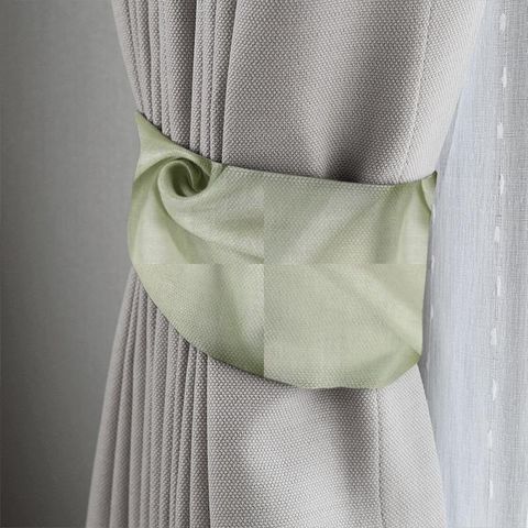 Alaska Oatmeal Tieback