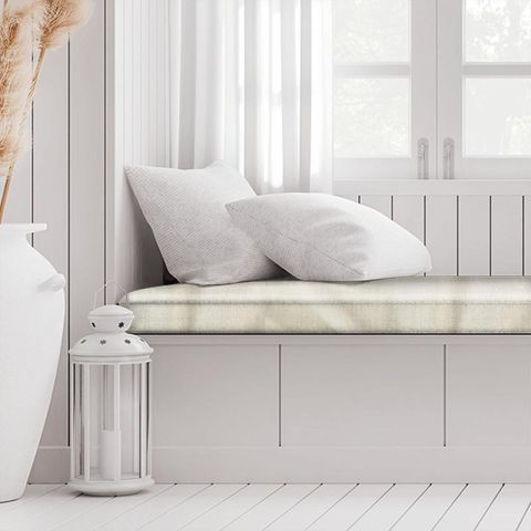 Saxon Ivory Box Cushion