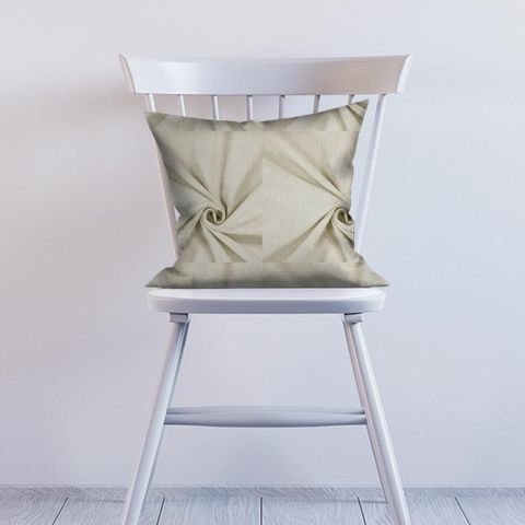 Saxon Ivory Cushion