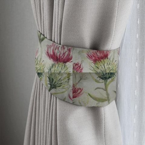 Thistle Glen Summer Tieback