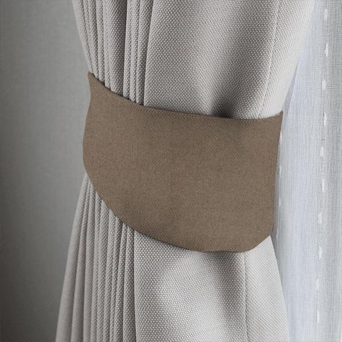 Finlay Vellum Tieback