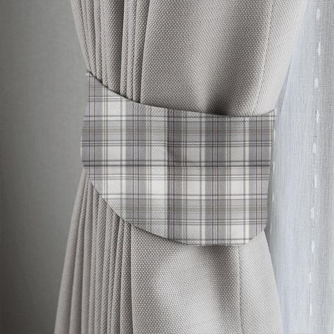 Strathmore Oatmeal Tieback