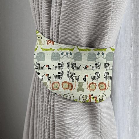 Snappy Orange Tieback