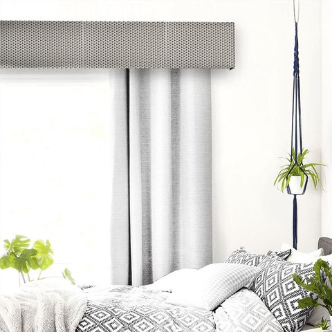 Bw1034 Black / White Pelmet