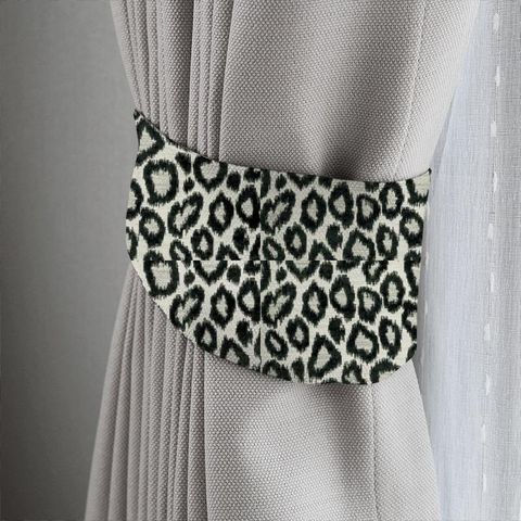 Bw1039 Black / White Tieback