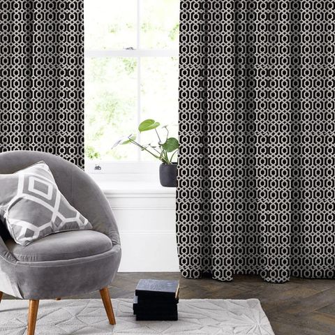 Bw1042 Black / White Made To Measure Curtain