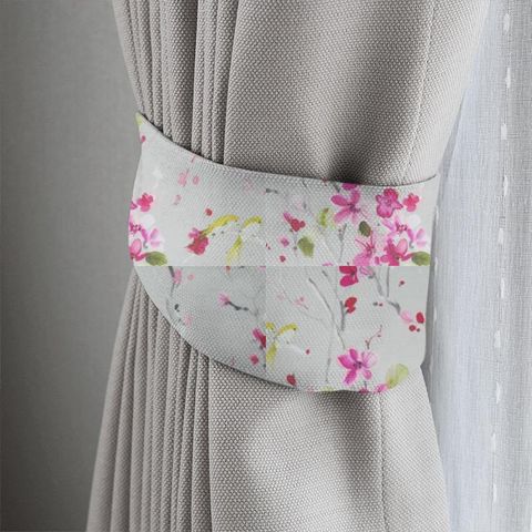 Armathwaite Blossom Silver Tieback