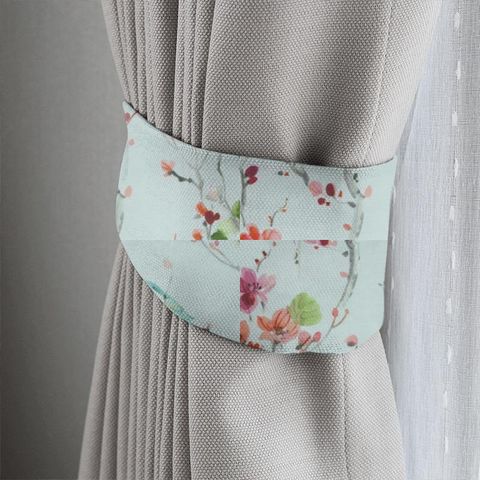 Armathwaite Coral Dove Tieback