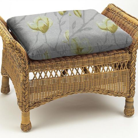 Chatsworth Daffodill Box Cushion
