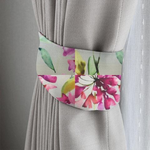 Clovelly Raspberry Stone Tieback