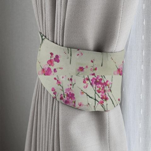 Seville Blossom Stone Tieback