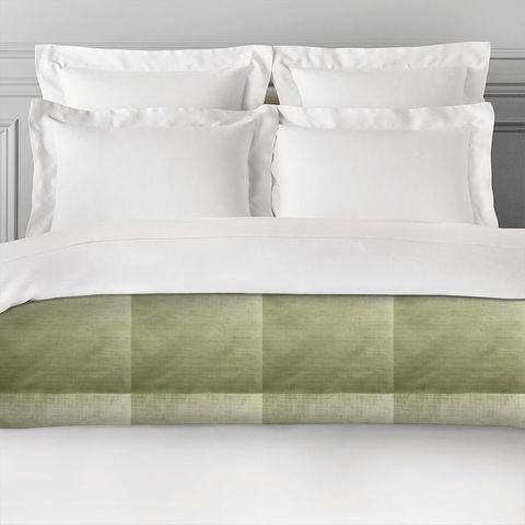 Imagination Apple Bed Runner