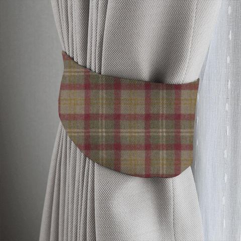 Oban Plaid Mountain View Tieback