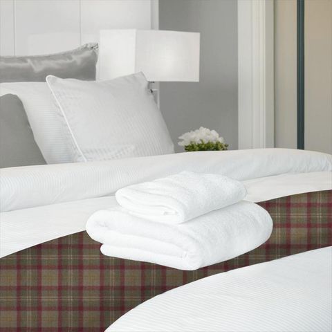 Oban Plaid Mountain View Bed Runner