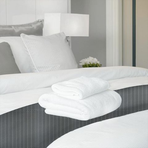 Linear Stem Cool Grey Bed Runner