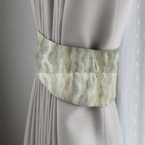 Lava Alabaster Tieback