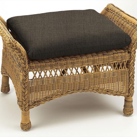 Belvedere Walnut Box Cushion